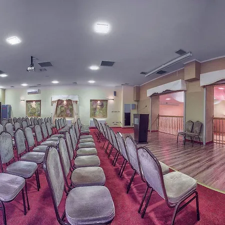 Wino & Hotel Niemcza