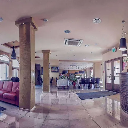 Wino & Hotel Niemcza