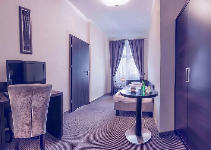 Отель Wino & 3*